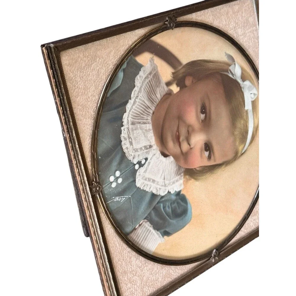 Antique Brass Picture Frame Art Deco Pretty LittleGirl Original Photo Felt Back